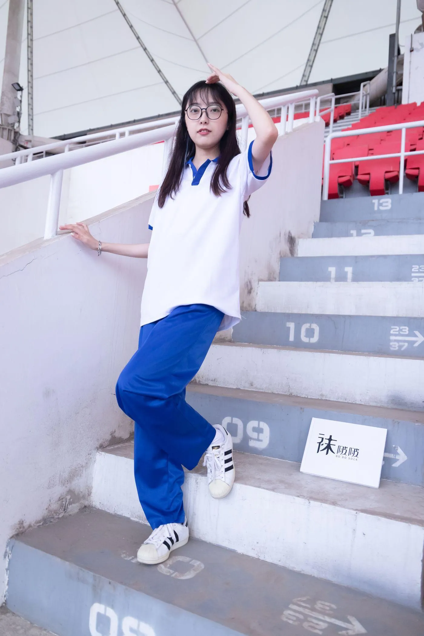 [BoBoSocks袜啵啵]NO.002 稚予-校服、贝壳头、白棉袜、裸足 [139P]插图6